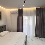Lezet Hotel