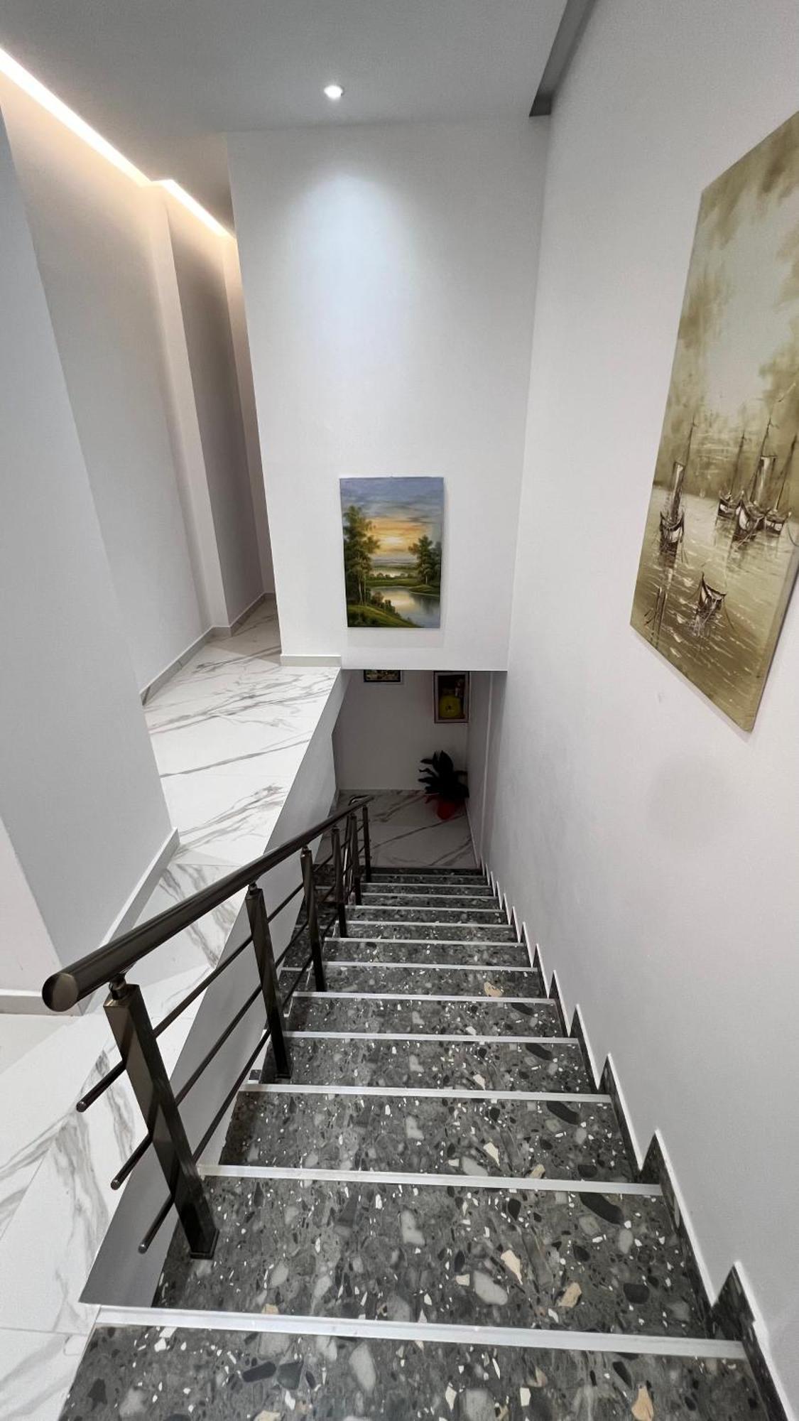 Lezet Hotel 3*