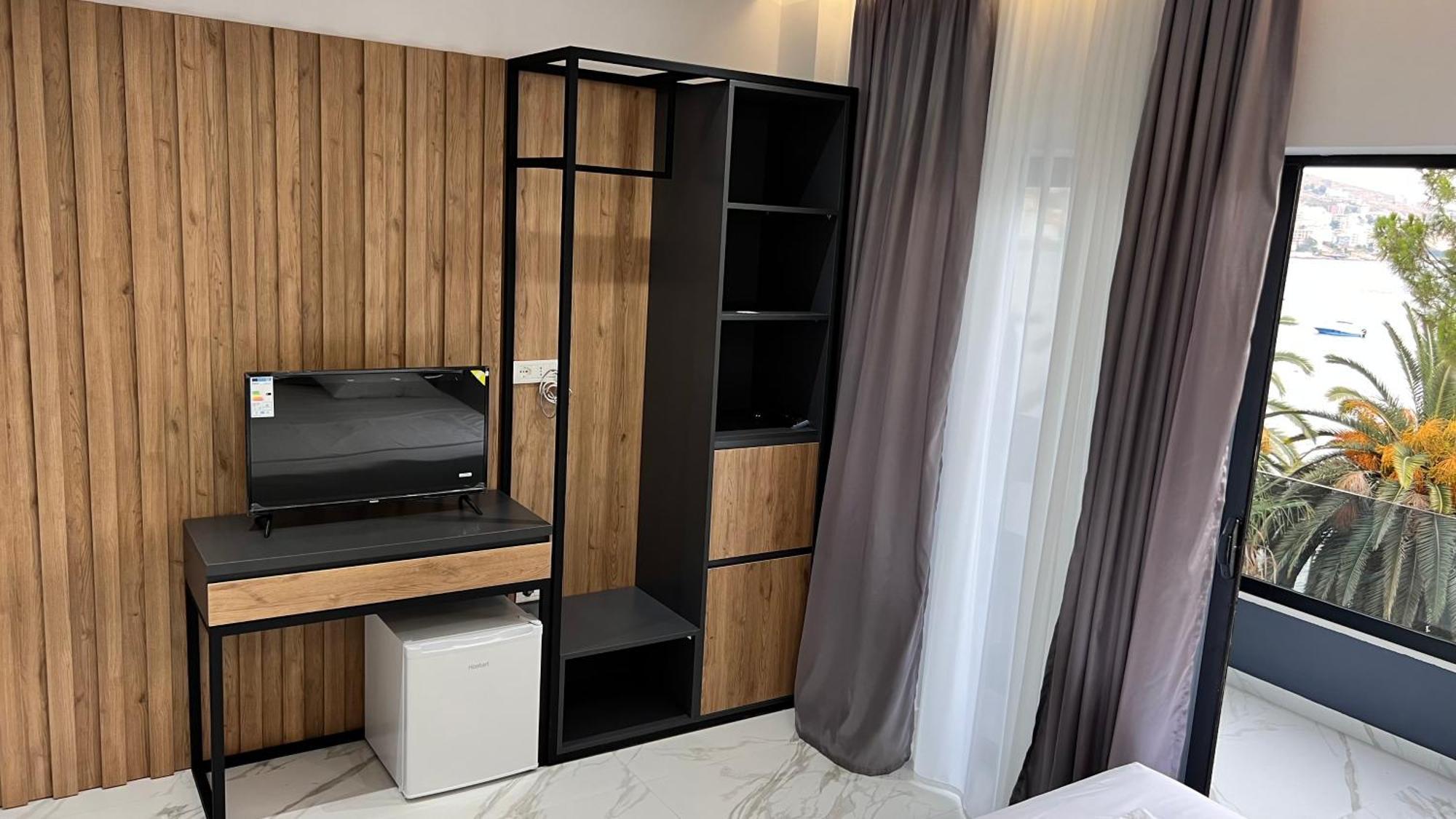Lezet 3* Sarandë
