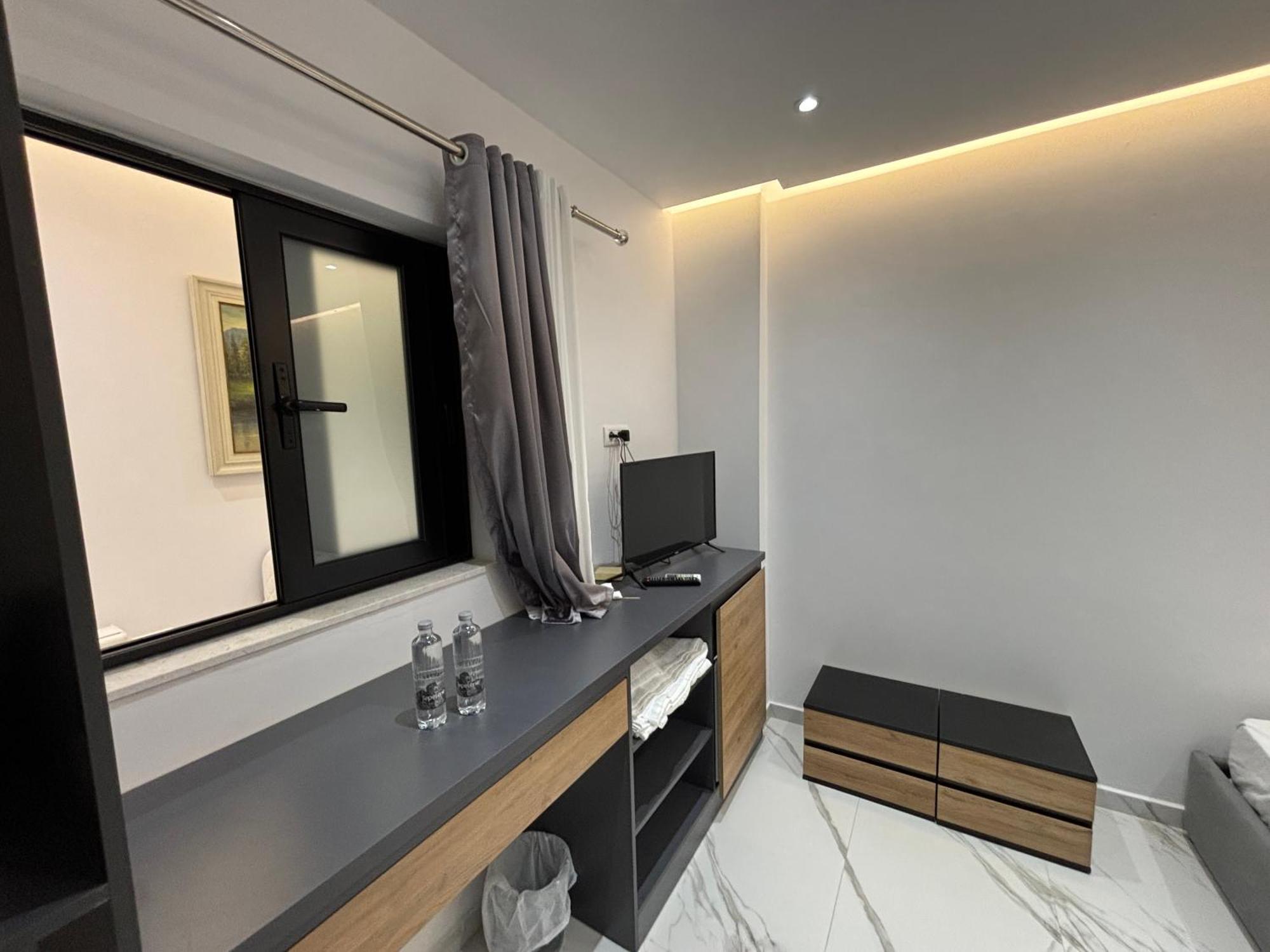 Hotel Lezet 3*