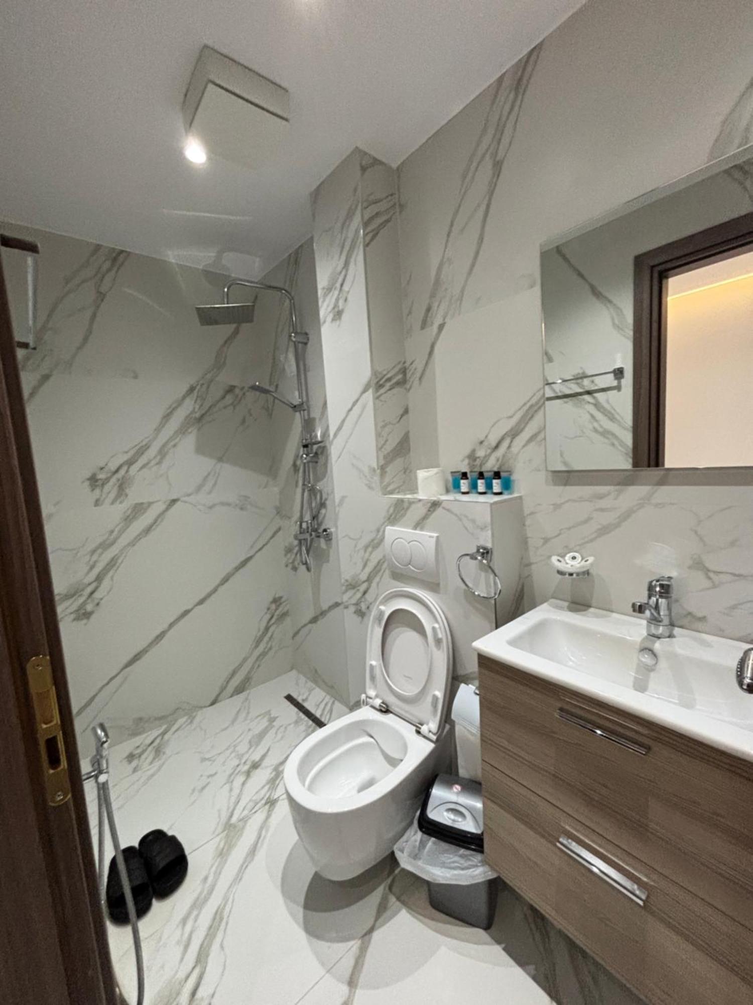 Hotel Lezet 3*